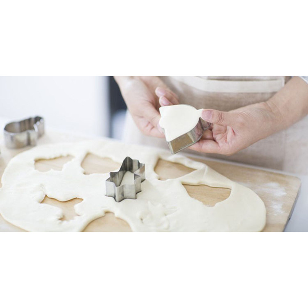 Lot de 4 emporte-pièces en for - Kitchen Bakery avis et prix